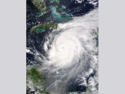 Satellite image of hurricane ivan off of Jamaica