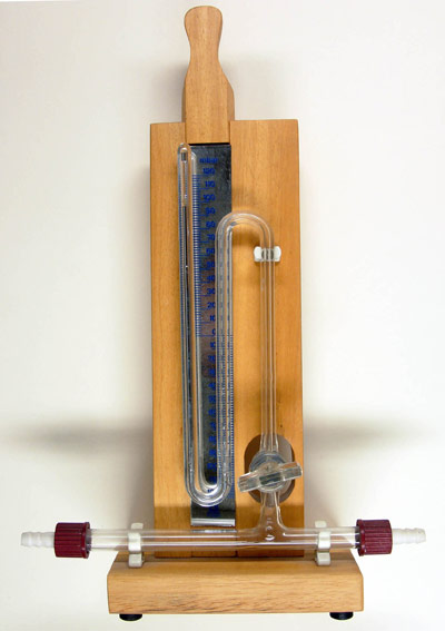 Photo of a mercury barometer.